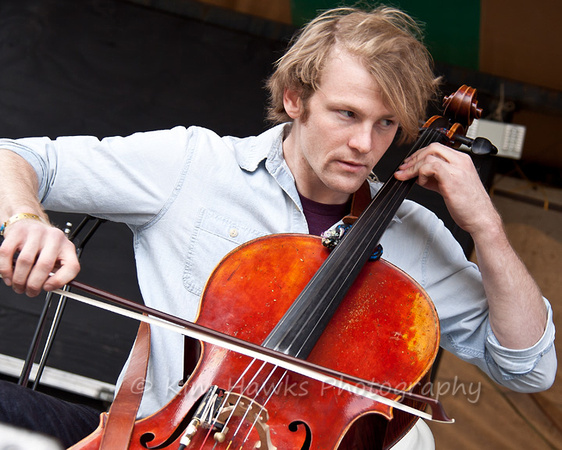 Christian Adams, Cello